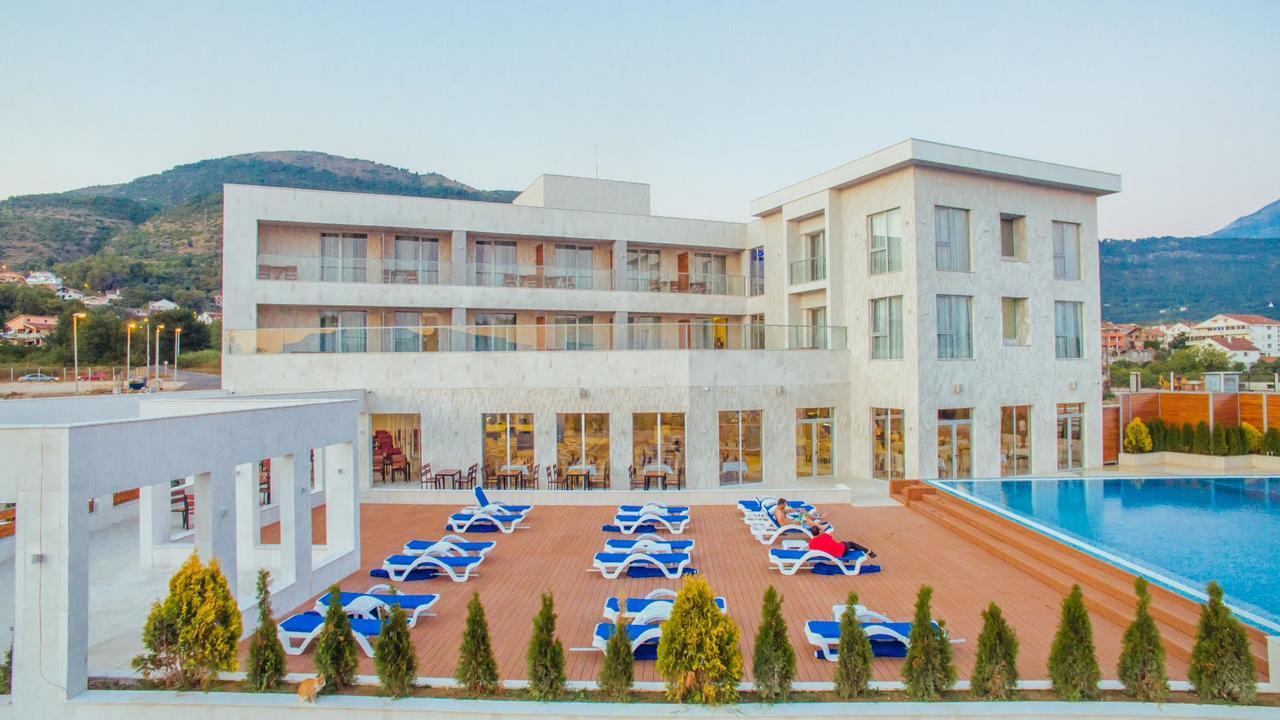 Kosher Hotel Franca Tivat Exterior photo